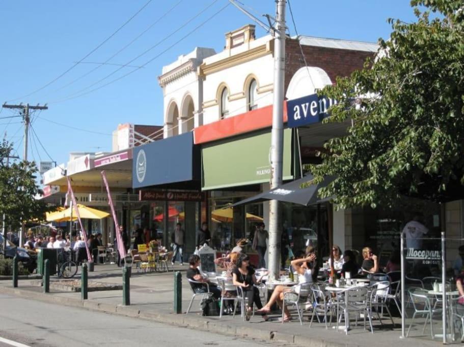 Villa Renovated Brilliance In Bayside Albert Park Melbourne City Exterior foto